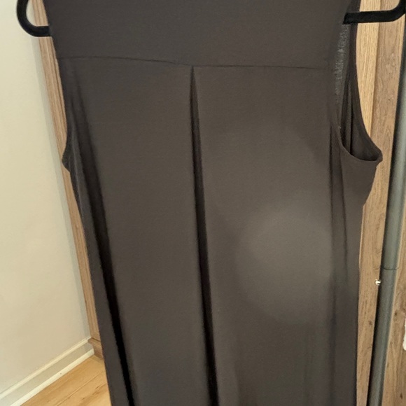 Little black dress with gold buttons - Picture 5 of 7